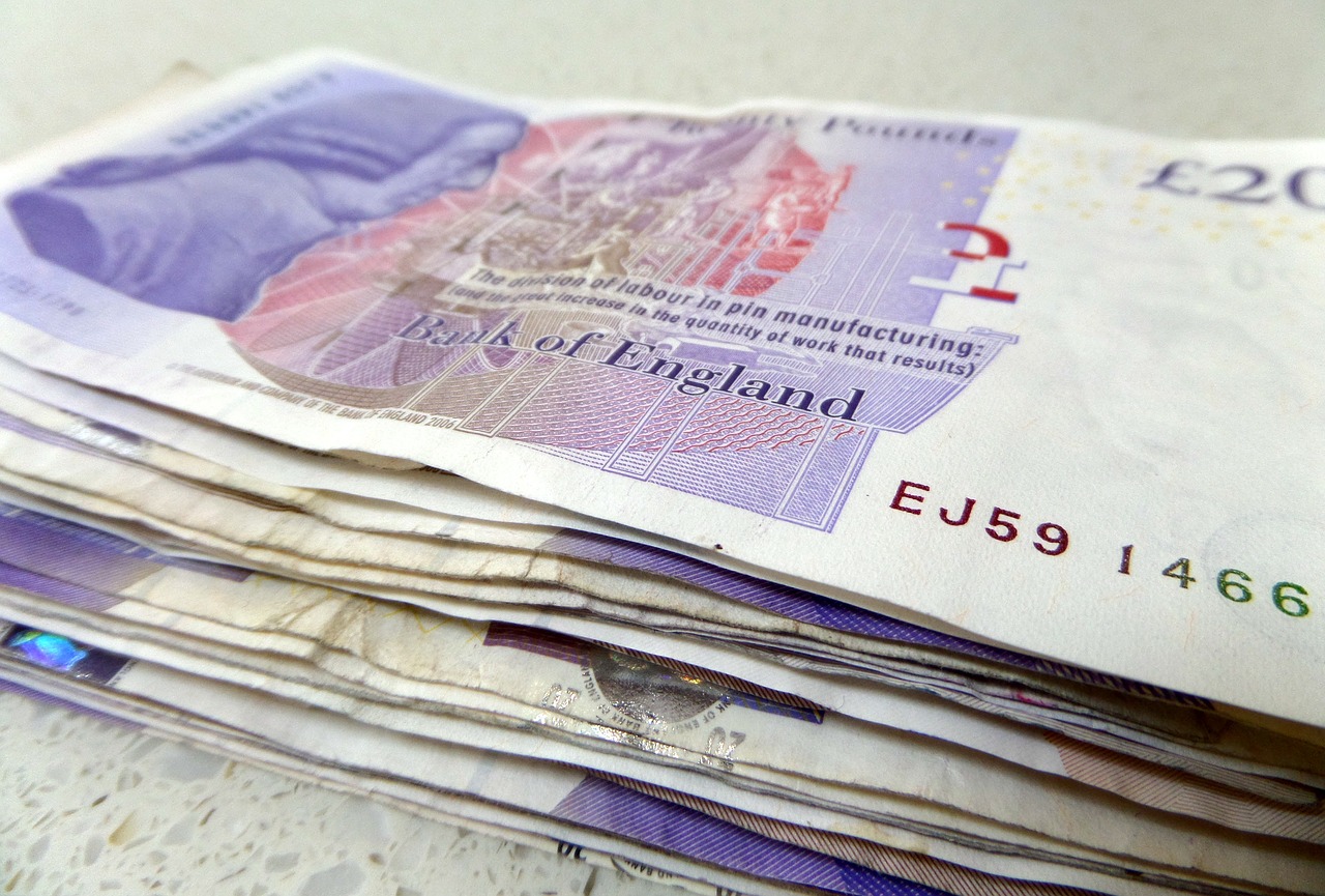 Beware the dangers of online loans